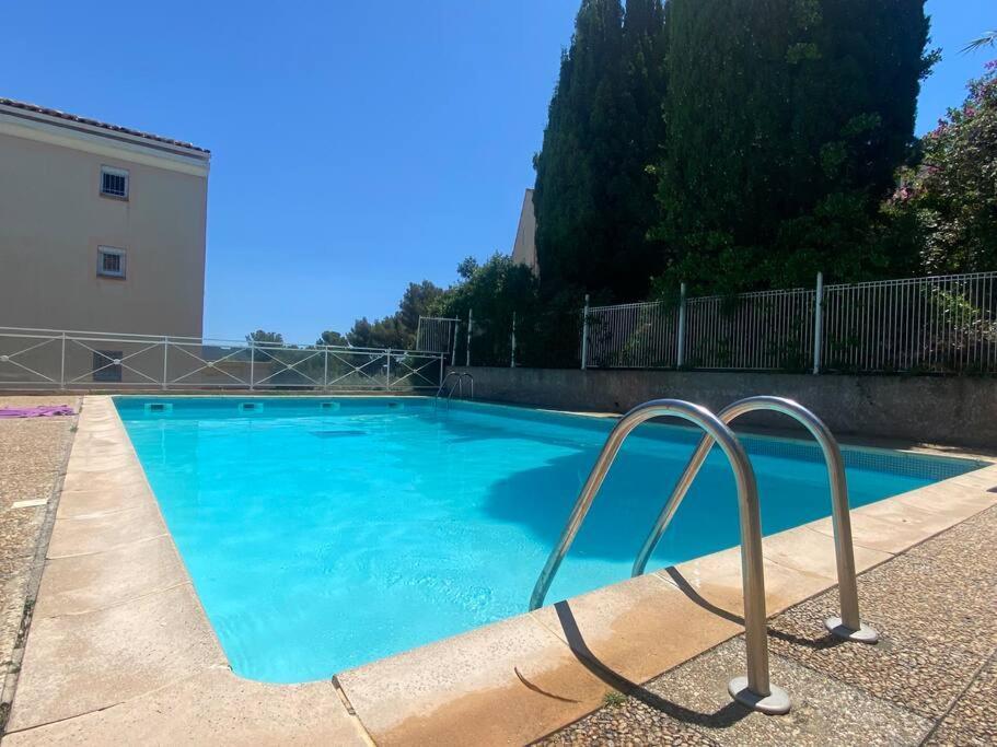 La Digue, 2 Chambres, Vue Mer Et Piscine La Seyne-sur-Mer Exterior photo